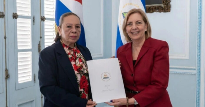 embajadora nicaragüense